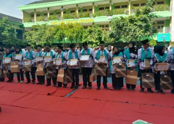 Peringatan Hari Guru Nasional 2025 di SMK Pustek Serpong