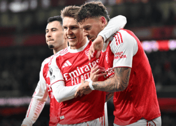 Kalahkan Brentford, Arsenal Bertahan di Puncak Klasemen