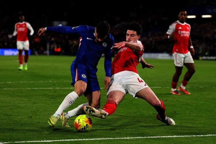 Banyak Tekel dan Banjir Kartu, Chelsea vs Arsenal 1-1