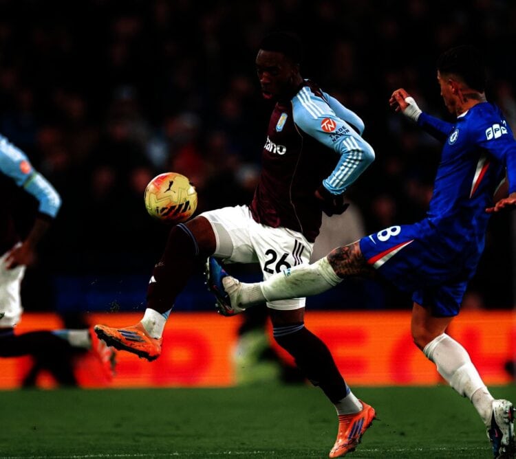 Chelsea Telan Pil Pahit di Kandang Sendiri