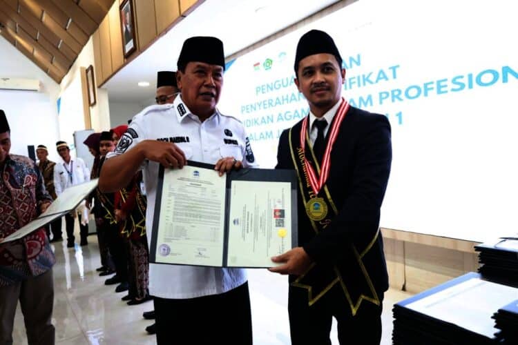 753 Guru PAI Kabupaten Tangerang Diberikan Sertifikat Profesional