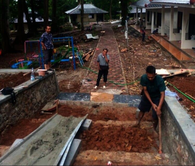 Demi berikan kenyamanan bagi pengunjung, Kawasan Wisata Tahura Banten, Kecamatan Carita, Kabupaten Pandeglang, terus berbenah. (ISTIMEWA