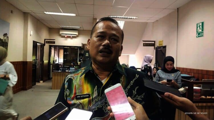 Direktur Perumdam Tirta Madani Kota Serang, Arif Setiawan, (LUTHFI/SATELITNEWS.COM)