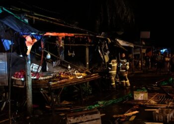 Lapak Buah di Pasar Kemis Ludes Terbakar