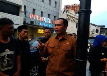 Walikota Serang Budi Rustandi, monitoring area Royal Baroe, beberapa waktu lalu. (ISTIMEWA)