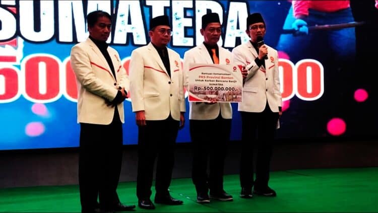 PKS Banten Kumpulkan Rp500 Juta untuk Korban Banjir Bandang Aceh, Sumbar dan Sumut. (ISTIMEWA)