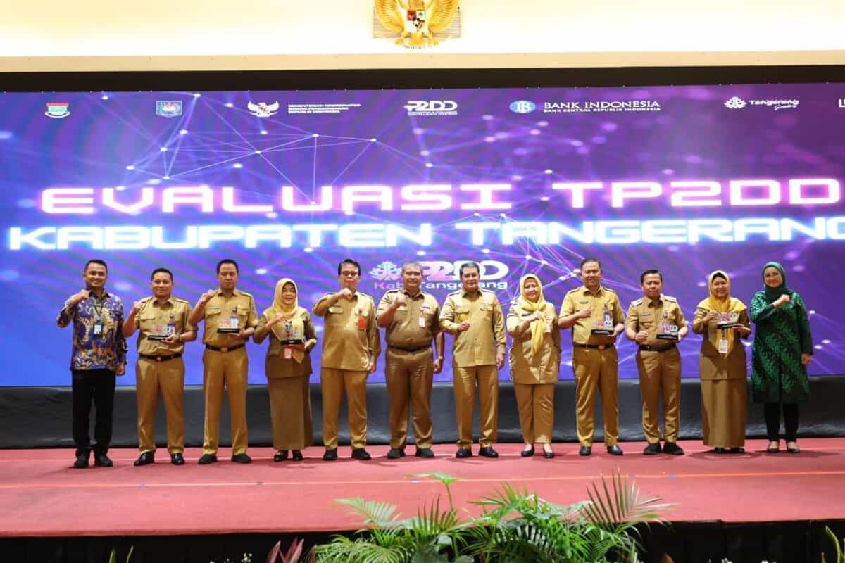 Dinas Perumahan, Permukiman dan Pemakaman Kabupaten Tangerang Raih Penghargaan Retribusi Digital Terbaik 2025