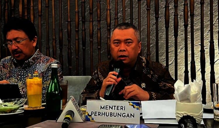 Waspada Cuaca Ekstrem Jelang Libur Nataru 2025