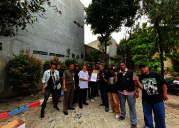 Warga Karawaci Baru Protes Pembentukan Panitia RW