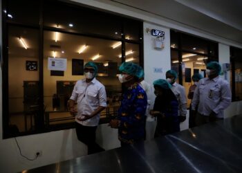 Tinjau SPPG Parung Serab Bersama Komisi IX dan Wagub Banten, Wali kota Tangerang Sampaikan Komitmen