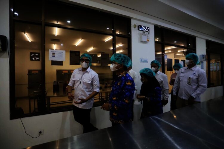 Tinjau SPPG Parung Serab Bersama Komisi IX dan Wagub Banten, Wali kota Tangerang Sampaikan Komitmen