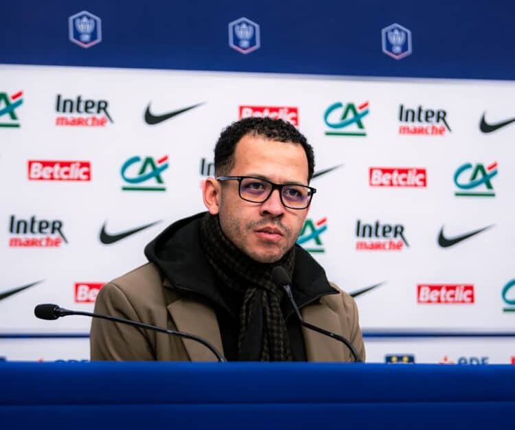 Liam Rosenior Latih Chelsea