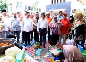 Gubernur Banten Apresiasi Layanan Pengungsi Banjir di Kota Tangerang