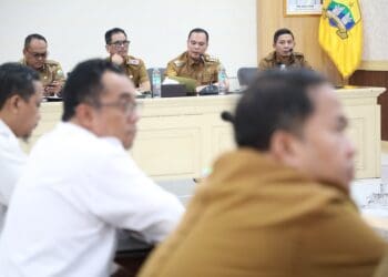 Pemerintah Kota (Pemkot) Serang, menggelar Rapat Koordinasi (Rakor) penanganan banjir bersama Pemprov Banten dan Badan Pengatur Jalan Tol (BPJT), di Aula Lantai 1 Setda Kota Serang, Senin (5/1/2026). (ISTIMEWA)