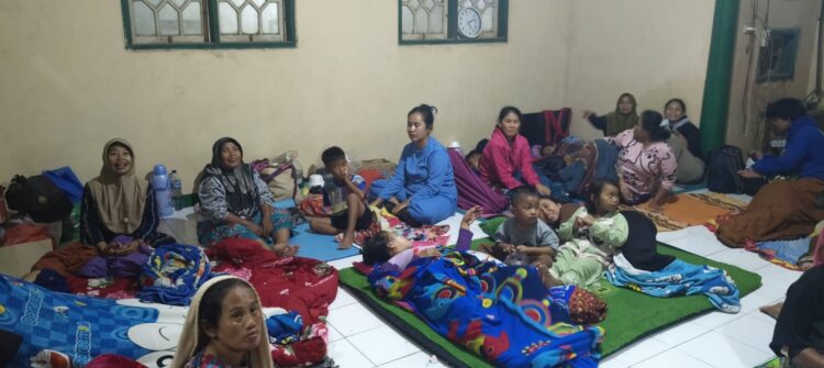 Banjir Rendam Enam Kecamatan, 1.000 Warga Kosambi Mengungsi