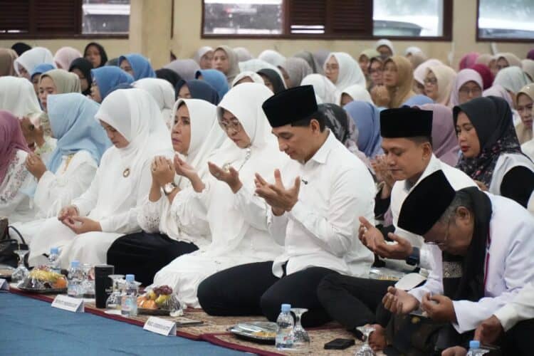 Pelaksanaan Peringatan Isra' Mi'raj Nabi Muhammad SAW, tingkat Kabupaten Pandeglang, di Pendopo Bupati Pandeglang, Kamis (15/1/2026). (ISTIMEWA)