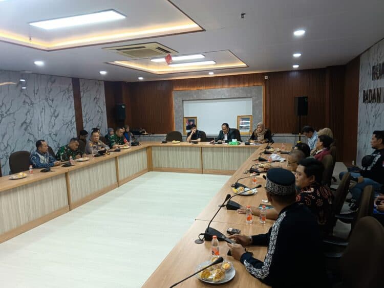 RDP Sengketa Lahan Pabuaran, PT Sarana Teknik Tak Hadir