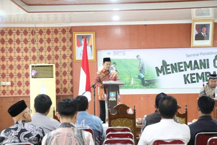 SEMINAR PENDIDIKAN – Wabup Serang Najib Hamas, menjadi Keynote Speakers Seminar Pendidikan bagi Guru BK SD dan SMP, yang digelar Nurul Fikro Boarding School, di Aula Tb. Suwandi, Sabtu (17/1/2026). (ISTIMEWA)