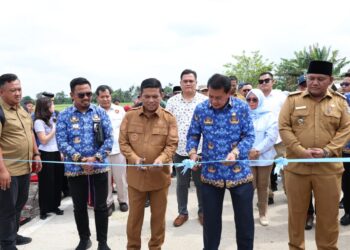 Setelah Penantian Panjang, Akhirnya Jalan Kampung Anom Dibeton