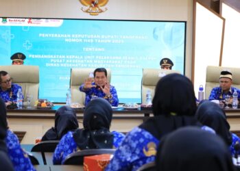 Serahkan SK Kepala Puskesmas, Bupati Tangerang Minta Pelayanan Tulus