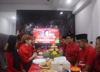 Peringati HUT Megawati, DPC PDI Perjuangan Kota Tangerang Gelar Aksi Peduli Lingkungan