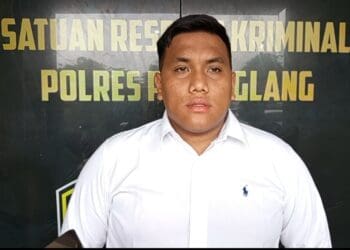 Kanit Tipikor Satreskrim Polres Pandeglang, IPDA Hansen F Simamora, beri keterangan. (ISTIMEWA)