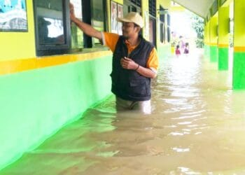 Puluhan sekolah di Kabupaten Serang terendam banjir, KBM dilakukan daring atau di rumah warga. (ISTIMEWA)