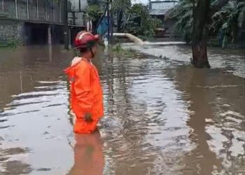 Bertambah, Hujan Rendam 18 Titik di Kota Tangerang, Empat Pohon Tumbang