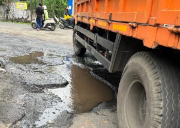 Wali Kota Tangerang Instruksikan Percepatan Perbaikan Jalan dan Normalisasi Kali Pascabanjir
