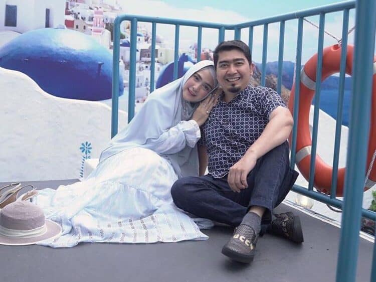 Ustaz Solmed Bongkar Rahasia Kunci Harmonis Dengan April Jasmine