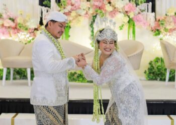 Boiyen dan Rully Kompak Tak Hadiri Sidang Cerai