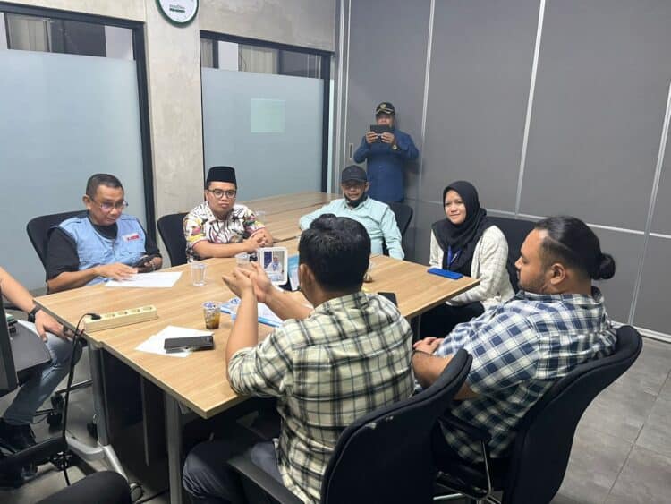Sejumlah anggota DPRD Kota Cilegon, lakukan sidak ke PT Vopak. (ISTIMEWA)