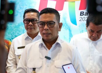 MEMBERIKAN KETERANGAN : Gubernur Banten memberikan keterangan usai membuka acara seminar nasional bertajuk Menakar Daya Ungkit Kawasan Ekonomi Khusus Edukasi, Teknologi, Kesehatan, dan Inovasi (KEK ETKI) Banten sebagai Kutub Pertumbuhan Ekonomi Baru. (ISTIMEWA)