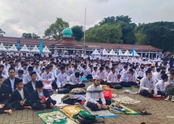 SERANG MENGAJI - Kegiatan Serang Mengaji dan Gebyar Tarhib Ramadhan 1447 Hijriyah, di Alun-Alun Barat Kota Serang, Minggu (15/2/2026). (ISTIMEWA)