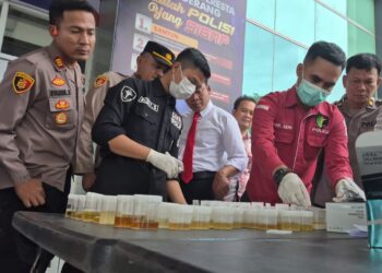 Cegah Narkoba, 270 Anggota Polresta Tangerang Jalani Tes Urine Mendadak