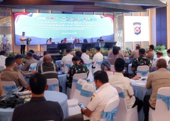 RAKOR - Jajaran Polda Banten bersama stakeholder, melaksanakan Rapat Koordinasi (Rakor) persiapan menghadapi arus mudik dan balik lebaran 2026, Rabu (25/2/2026). (ISTIMEWA)