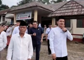 Wabup Pandeglang Iing Andri Supriadi, saat safari ramadhan di Kecamatan Picung. (ISTIMEWA)
