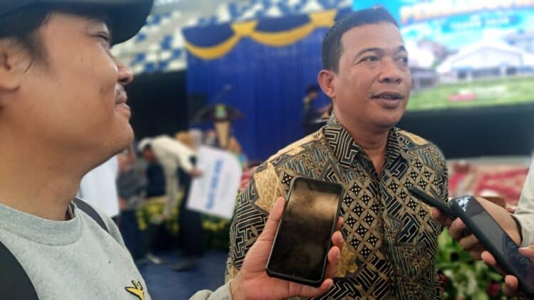 Ketua DPRD Kota Tangerang Dorong Betonisasi Jalan Rawan Banjir