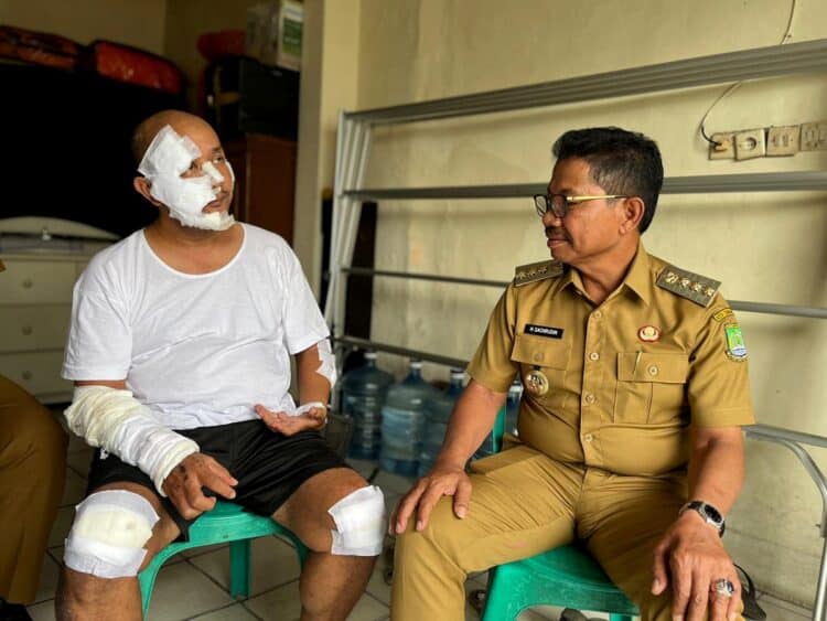 HPN 2026, Wali kota Tangerang dan Wakapolres Bandara Soetta Jenguk Wartawan yang Alami Kecelakaan