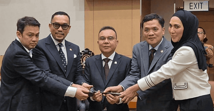 Aktif Kembali Pimpin Komisi III DPR RI, Ini Janji Sahroni – Satelit News
