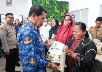 Pemkab Tangerang Salurkan Bantuan Pangan Jelang Lebaran