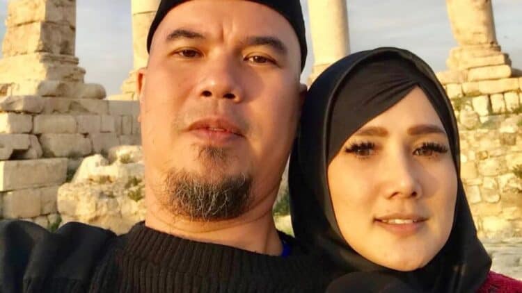 Mulan Jameela Jadi Sasaran Hoax, Ahmad Dhani Berikan Reaksi Keras