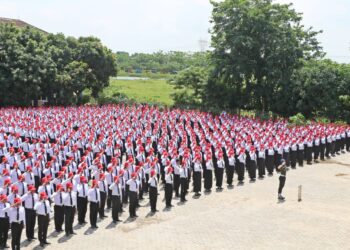 Sejumlah anggota paskibra, menjalani Pusdiklatsar belum lama ini yang digelar Kesbangpol Kabupaten Serang. (ISTIMEWA)