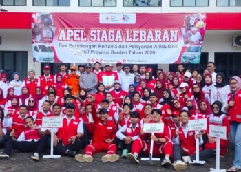 Palang Merah Indonesia (PMI) Provinsi Banten, mengerahkan sebanyak 353 relawan, 13 ambulans, 2 kendaraan operasional dan 1 unit mobil jenazah, untuk membantu para pemudik. (ISTIMEWA)