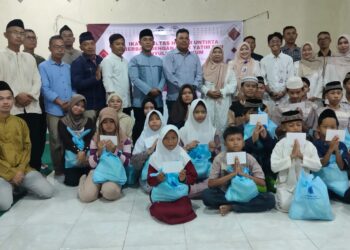 Ikatan Alumni (IKA) Fakultas Hukum (FH) Untirta, bekerjasama dengan Komnas Perlindungan Anak Kabupaten Serang, melakukan penyuluhan hukum tentang kekerasan seksual kepada anak yatim di Pondok Pesantren Terpadu YKBS, di Kecamatan Gunungsari, Kabupaten Serang, untuk pencegahan kekerasan seksual pada anak. (ISTIMEWA)