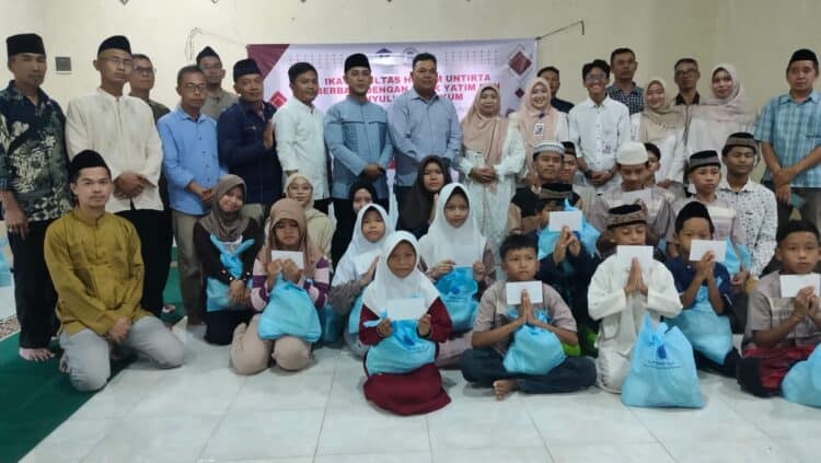 Ikatan Alumni (IKA) Fakultas Hukum (FH) Untirta, bekerjasama dengan Komnas Perlindungan Anak Kabupaten Serang, melakukan penyuluhan hukum tentang kekerasan seksual kepada anak yatim di Pondok Pesantren Terpadu YKBS, di Kecamatan Gunungsari, Kabupaten Serang, untuk pencegahan kekerasan seksual pada anak. (ISTIMEWA)