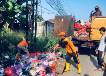 Sampah Menumpuk Usai Lebaran, Warga Tigaraksa Keluhkan Pengangkutan Lambat