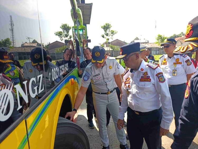Dishub Tangsel Temukan Pelanggaran Administrasi Saat Ramp Check Bus Mudik Lebaran