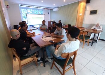 Rembuk Warga Bahas Polemik Usaha Es Kristal di Cikokol
