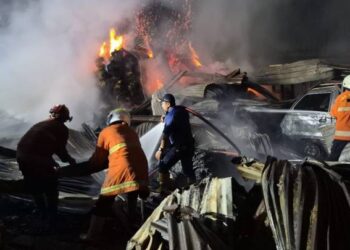 Kebakaran Limbah di Jatiuwung, Api Dipadamkan Setelah Tujuh Jam